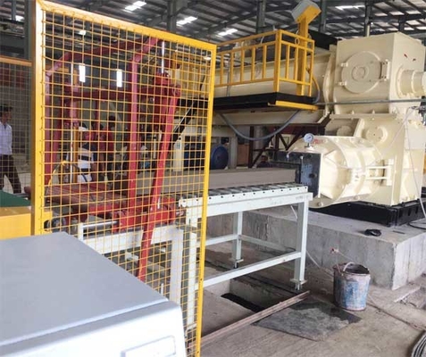 Automatic Vacuum Extruder Clay Brick Making Machine For Solid / Hollow Bricks