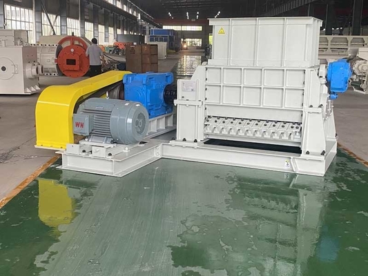 30 - 70m3/H Double Toothed Roll Crusher AC Motor Raw Material Processing Machinery