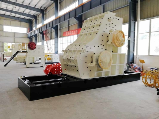 Customizable Hammer Mill Crusher with ≤3 mm Materials Outlet, 320kw Power, and 2 Years Warranty for Mineral Processing