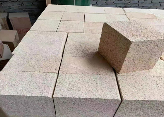 Tunnel Kiln Refractory Clay Bricks Material Alkali Resistant Insulating Fire Brick