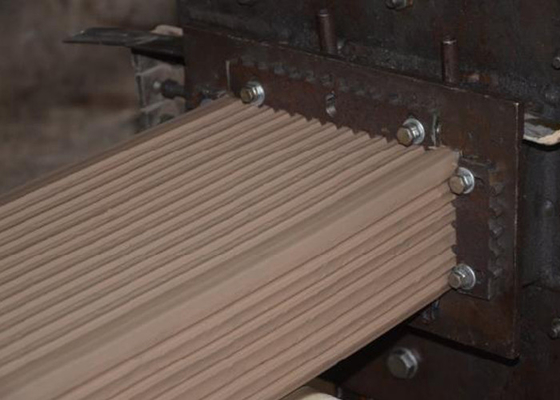 Vacuum extruder in clay brick making factory moulding extruding machinery