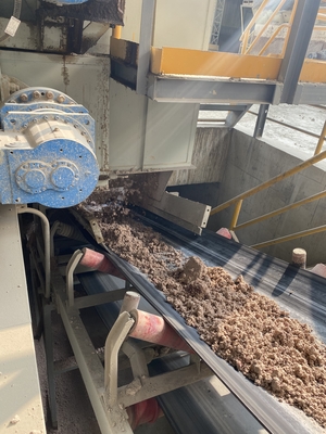 Condation Mixing Bentonite Raw Materials With Professional Production Mixer