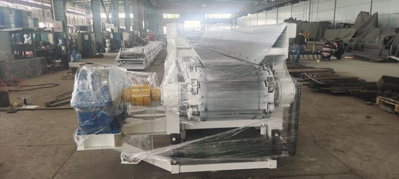 Large Capacity TCNL Clay Materials Brick Box Feeder Machine with 1175 mm Chain Travel Track Center Distance