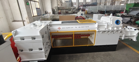 High Moisture Content Clay Brick Vacuum Extruder Machinery With Max Extruding Pressure 2.2mpa