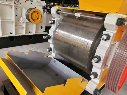 Roller crusher machine,clay brick double rolling crusher,roll mill crusher for clay brick making plant crushing machine