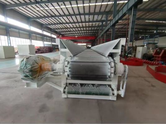 Chain Plate Box Feeder with 4500mm Center Distance 1175mm Chain Track and 6200kg Weight for Clay Brick Raw Materials