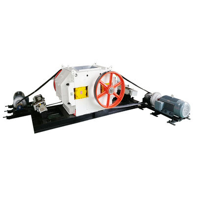 BBT supply new design clay brick crushing machine roller crusher fine grinder for auto brick making project