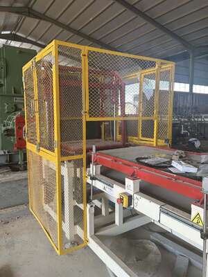 Cut different type bricks blocks automatic red clay brick cutting machine ,block cutter price